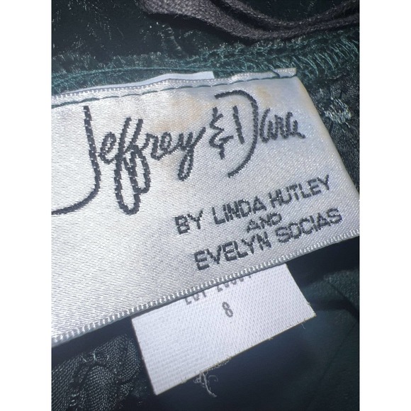 VINTAGE JEFFREY AND DARA EMERALD PUFF SLV GREEN VELVET SHORT SLEEVE DRESS 8 - Picture 11 of 11